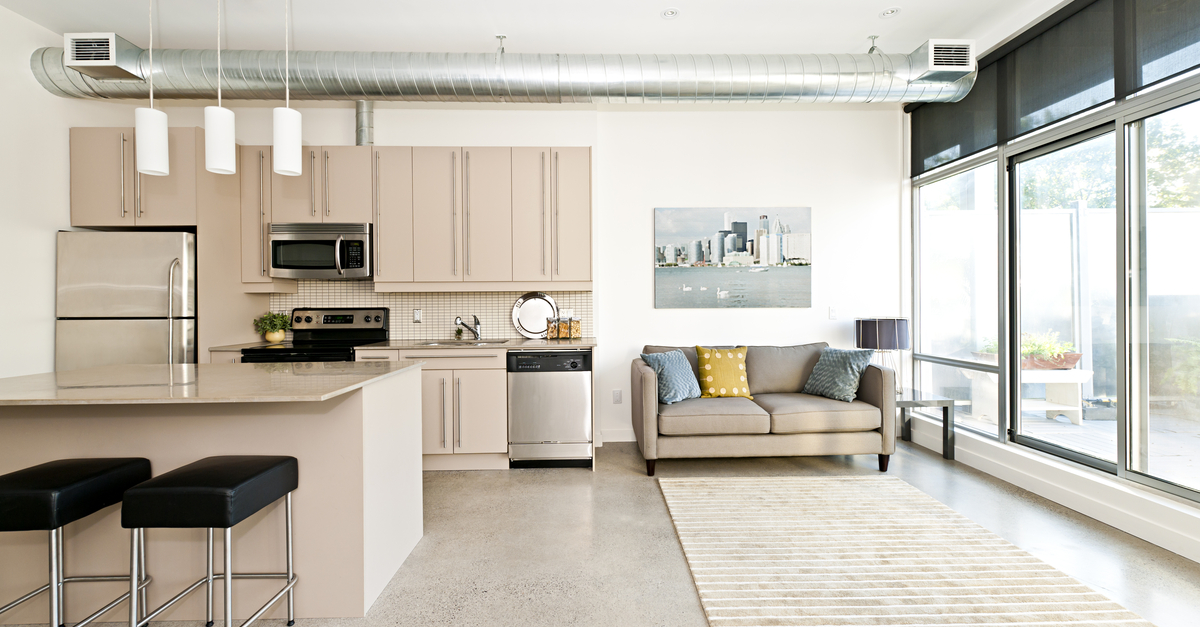 top or bottom floor of apartment